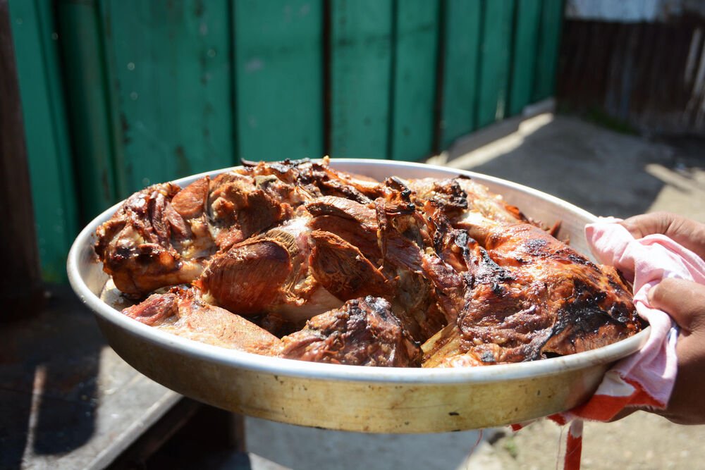 Premažite pečenje ovom tečnošću i biće mekano ko puter: Ova 2 sastojka čuda čine, mesar otkrio glavnu caku