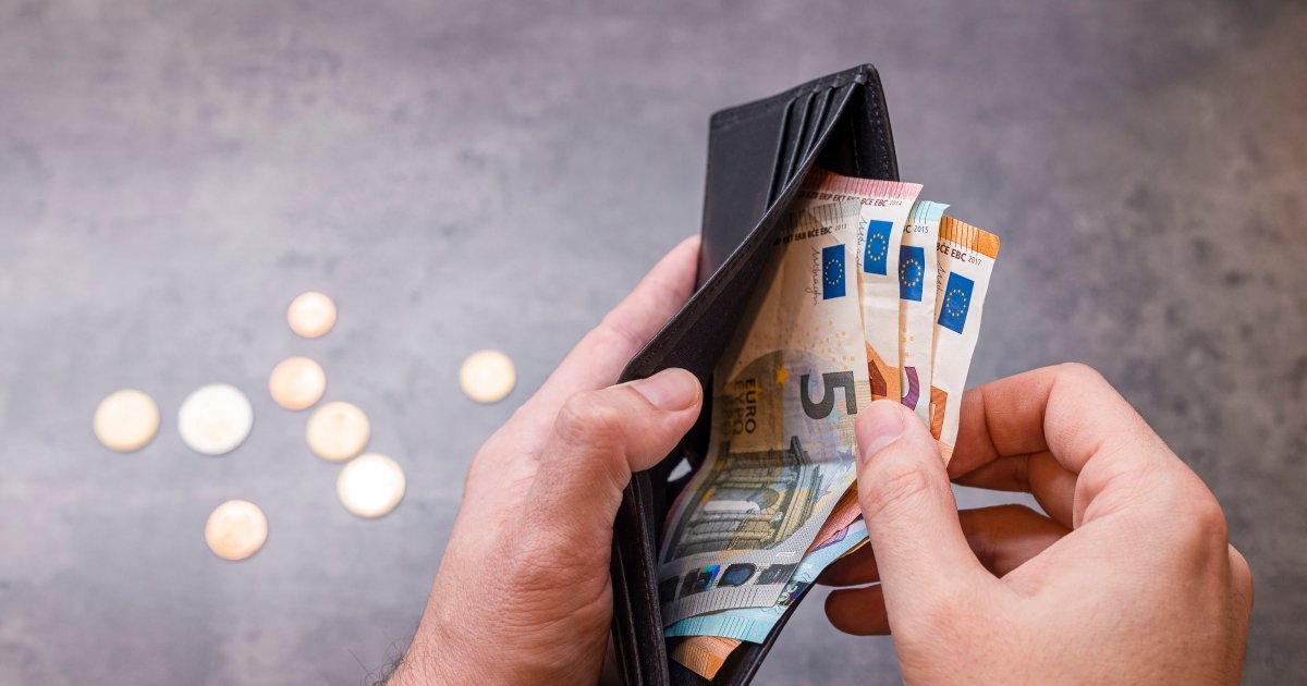 Čovek otkrio kako za vikend može da zaradi čak 260 evra: "Nikad lakše, samo skupljaš i nosiš#