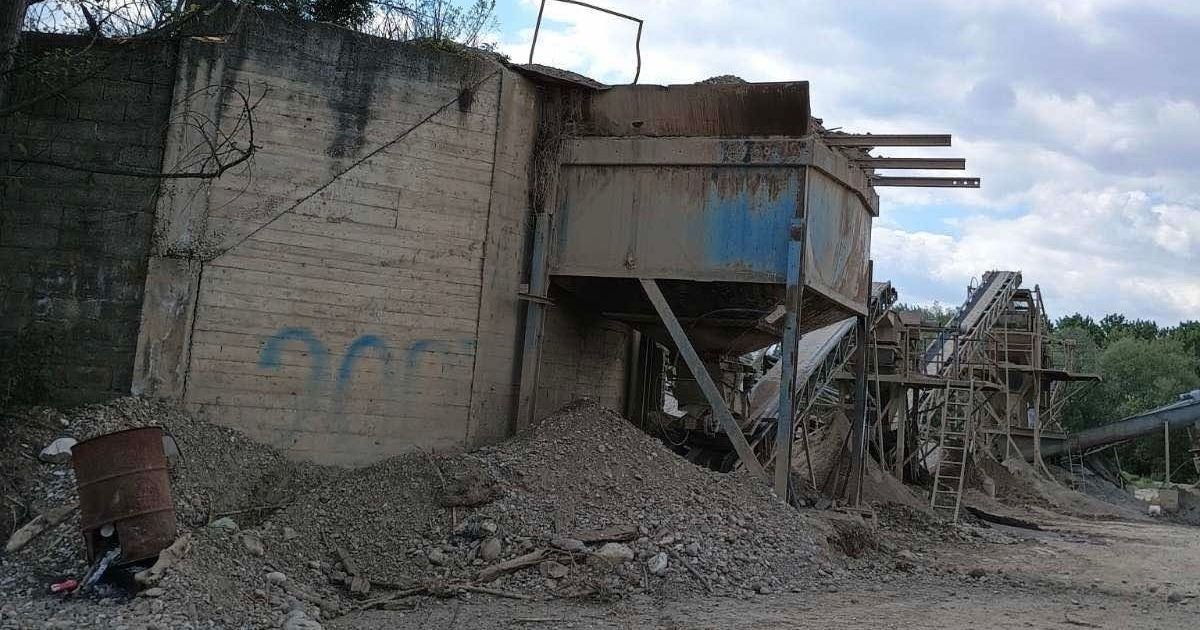 Uhapšen Lozničanin: Nelegalnom eksploatacijom šljunka u Lešnici oštetio priobalje Drine i Jadra