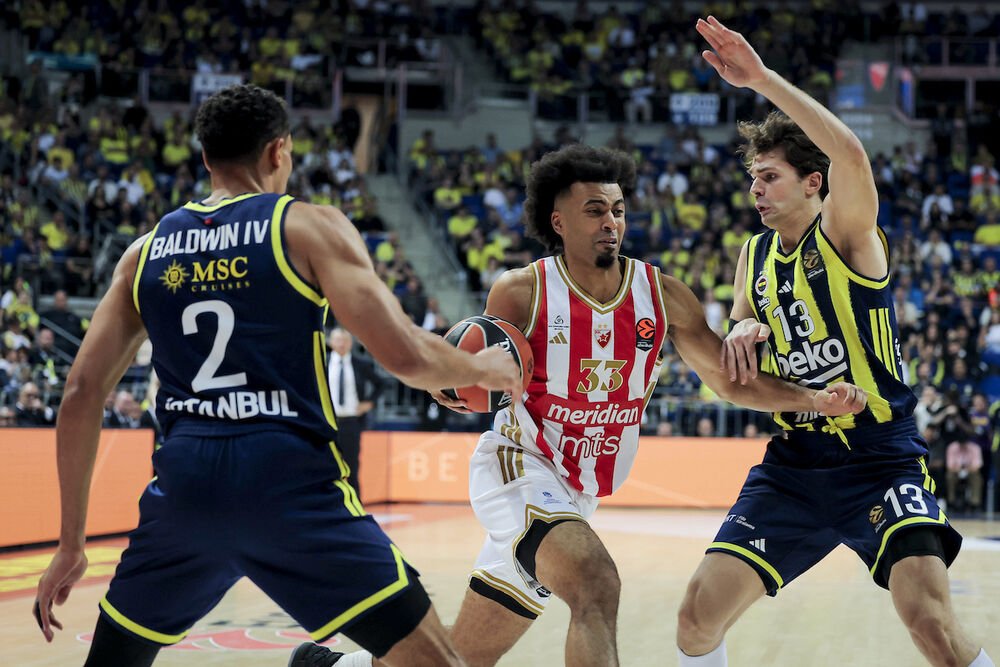 Tračak nade za Crvenu zvezdu! Fenerbahče još uvek nije ukrao evroligašku bombu!