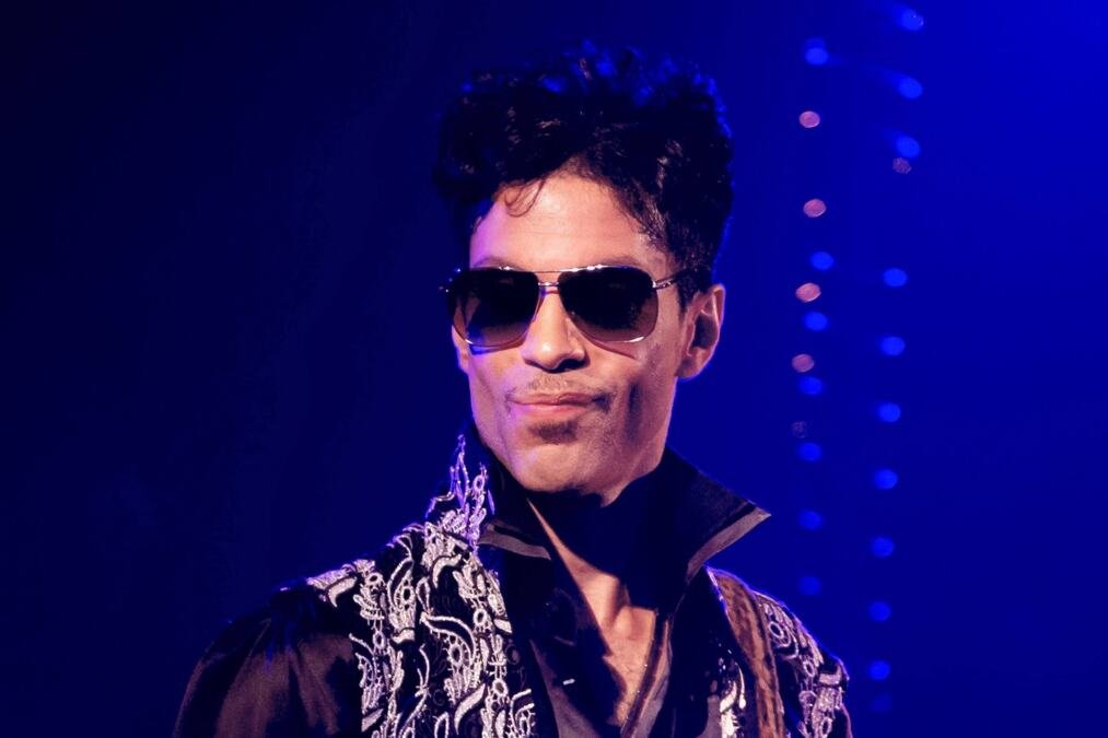 10 godina od smrti Prinsa izašao nikad objavljeni singl: Na emotivnu baladu reagovala i Selin Dion