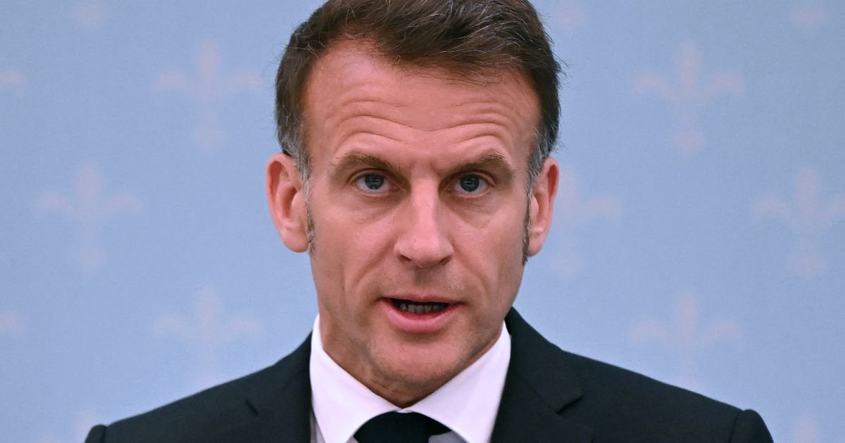 Makron najavio da napušta politiku: "Nisam bio u politici pre i neću biti posle"