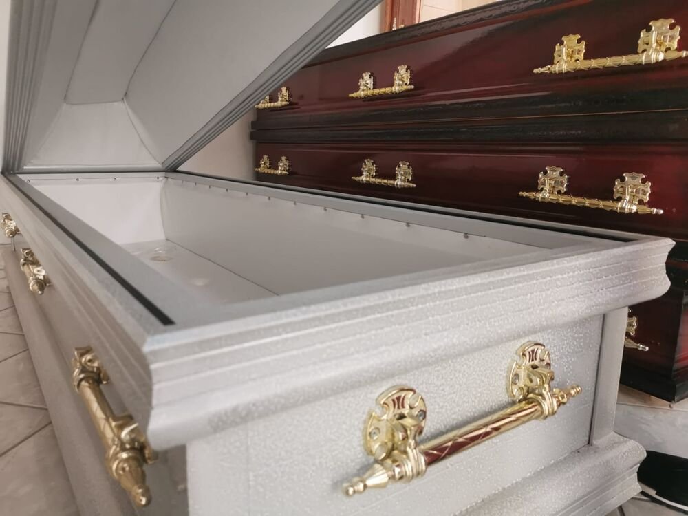 Cena sanduka ide i preko 300.000 dinara! Sahrane u Srbiji sve skuplje, evo koliki je trošak za svu upremu