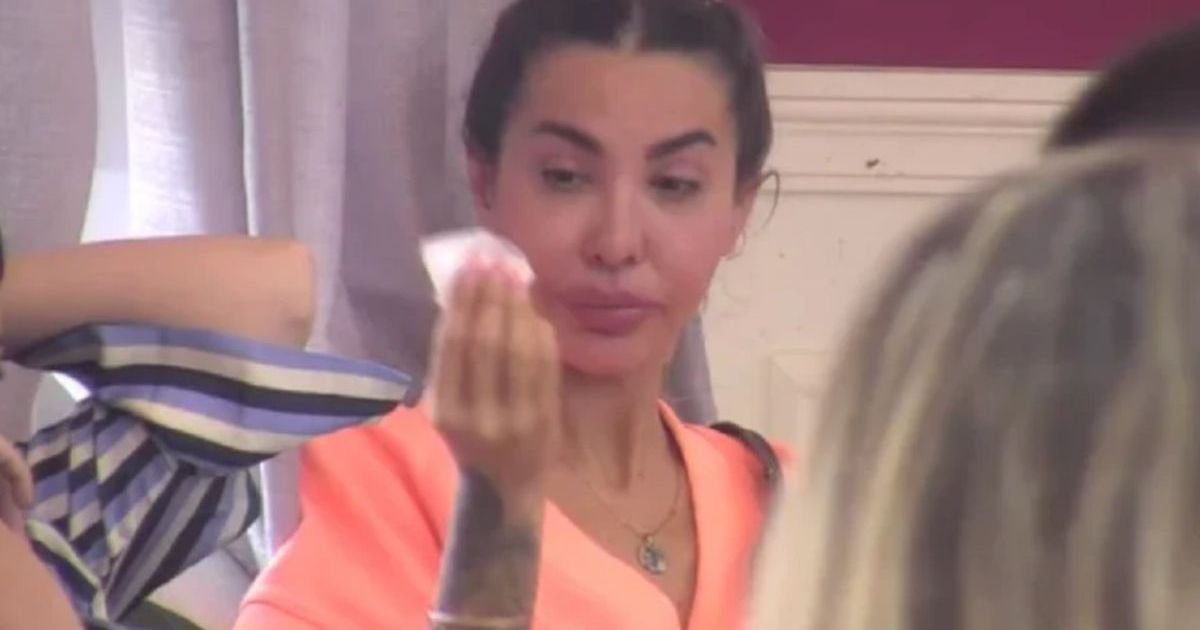 Haos u Eliti! Ivan Marinković ponizio Aneli pred svima: Ona u suzama zbog gnusnih uvreda koje joj je uputio