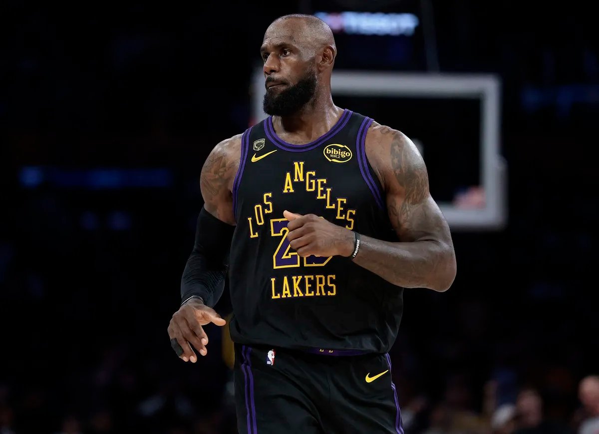 Lebronov nestvaran potez o kom će se dugo pričati - kako je Džejms ukrao pobedu Hjustonu, i to bukvalno VIDEO