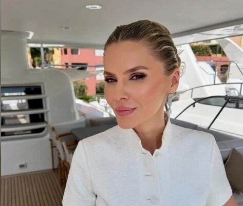 "SADA ME JE SRAMOTA" Melina Galić se na Mediteranu udala za imućnog Džefrija, a evo šta je znala da radi Harisu u braku