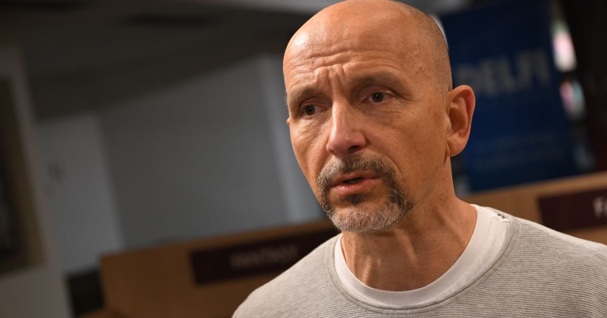 "Popij pivo biće ti bolje" Hrvatski voditelj godinama se bori sa depresijom: Progovorio kroz šta je prolazio