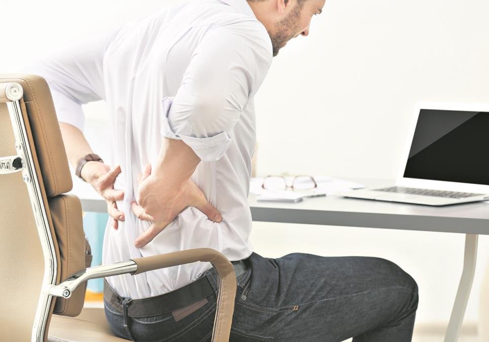 Da li nam više škodi 8 sati sedenja u stolici na poslu ili ceo dan rada na nogama? Odgovor je jedonstavniji nego što mislite