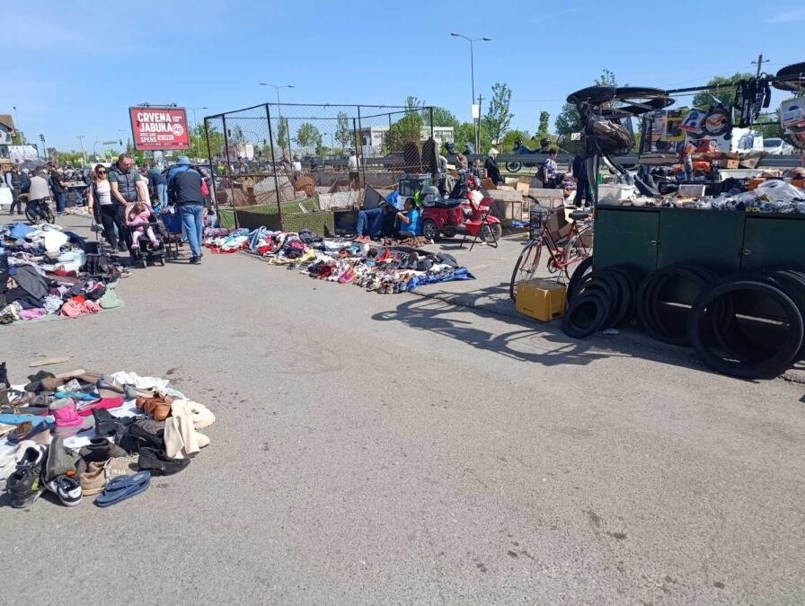 NOVI DETALJI O STANJU DEČAKA NAKON EKSPLOZIJE U NOVOM SADU Opasnu napravu pronašao u smeću, nakon nesreće zadržan u bolnici