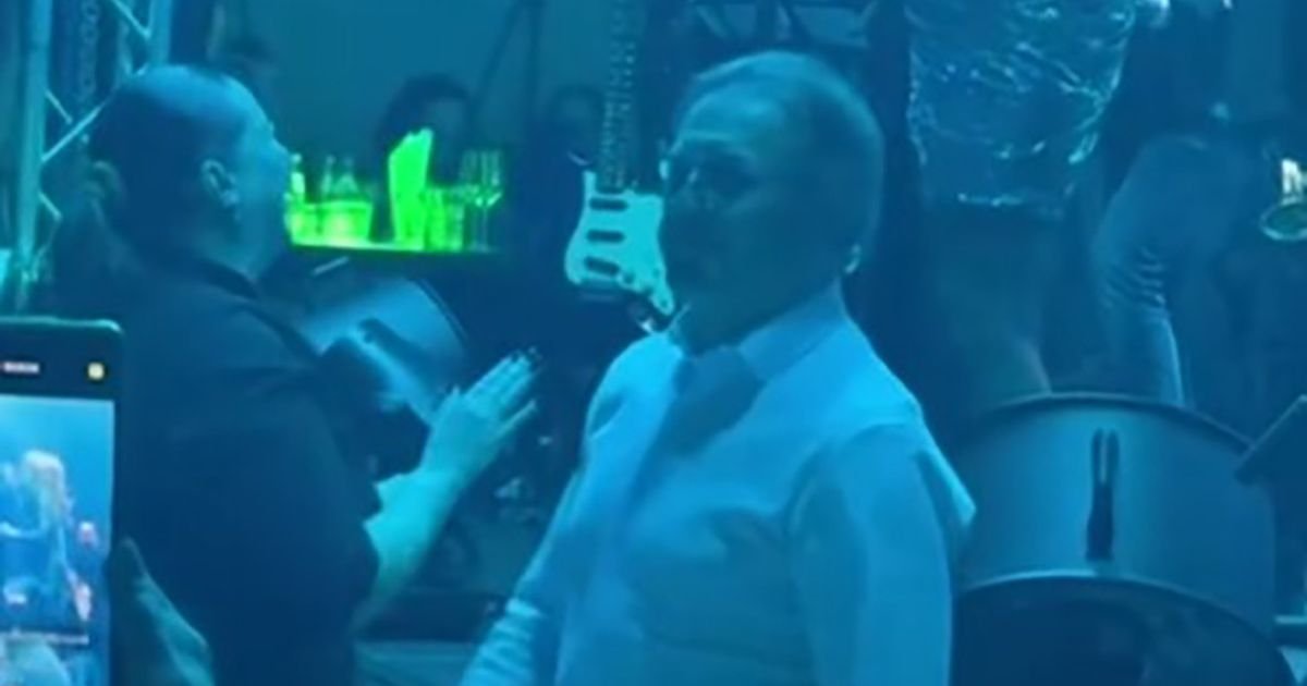 Ovaj moćnik zamenio ženu sa 30 godina mlađom, pa se razveo i njegov sin: Bivša snajka "maznula" NBA zvezdu