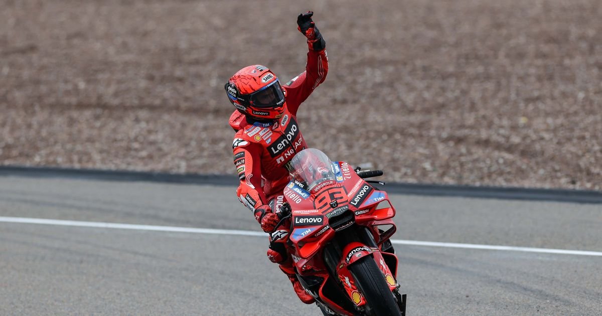 Haos u Herezu: Markez pao sa motocikla, ali na kraju odneo pobedu u sprintu