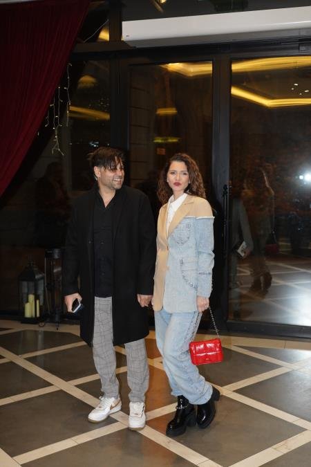 BLAM! NAŠA PEVAČICA SE SNIMALA SA FILTEROM, A ONDA GREŠKOM POKAZALA PRAVO LICE: Evo kako zapravo izgleda Natalija Trik FX