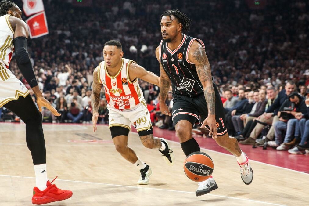 ZVEZDA ZAVRŠILA PRVO VELIKO POJAČANJE NA LETO? Dolazi novi vođa, ali i još jedan stranac sa njim!