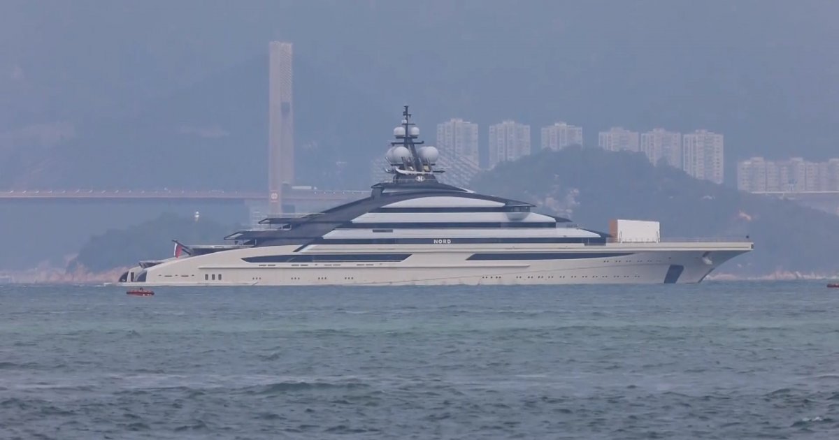 NEVERICA Kroz Ormuski moreuz prošla superjahta ruskog oligarha: A čitav svet očekuje nastavak rata