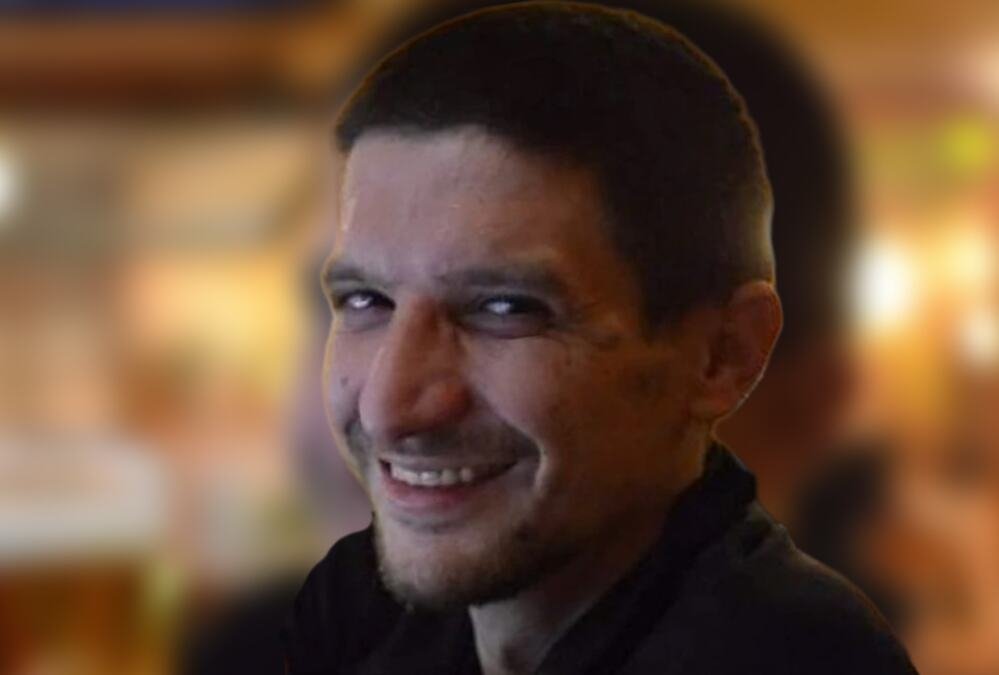 PRIJATELJ MIRZE (35) KOJI JE UMRO 20 MINUTA NAKON PREGLEDA OPISAO SVE Žalio se na trnjenje, u Hitnoj im OVO REKLI: Povraćao je, kad smo se okrenuli njemu su..