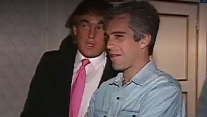 PROJEKTOR Fotografije i dokumenta o Epstajnu i Trampu na zgradi u centru Vašingtona