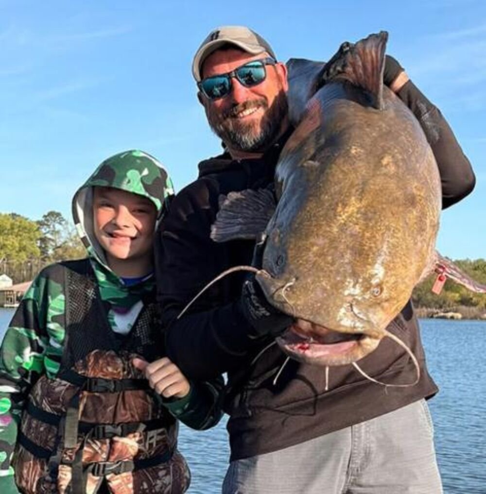 DEČAK (11) OSTVARIO ULOV ŽIVOTA! Upecao ZVERINU od preko 33 kg! Iz ŠOK RAZLOGA mu nisu priznali REKORD