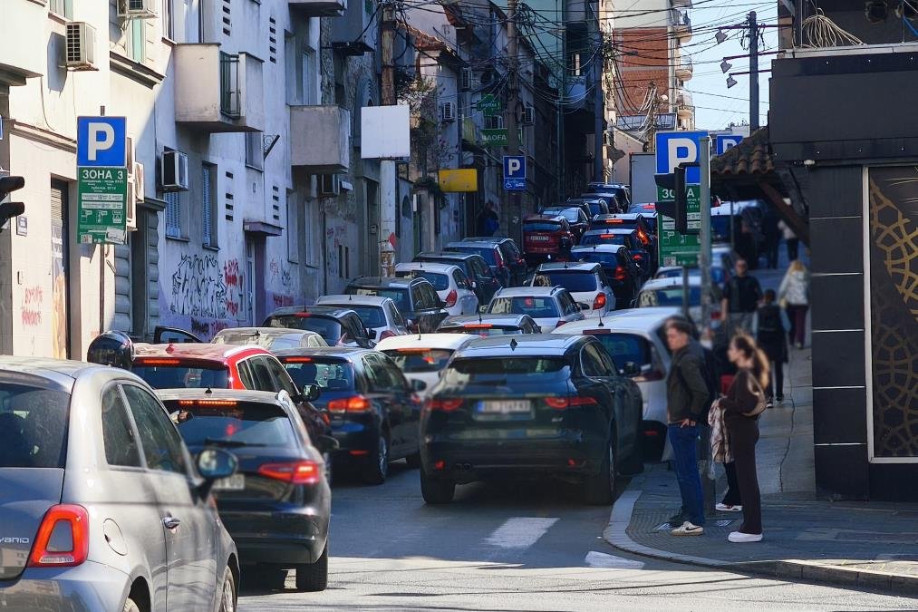 IZMENA REŽIMA RADA LINIJA GRADSKOG PREVOZA Zbog popravke tramvajskih šina menja se ruta u ovom delu Beograda
