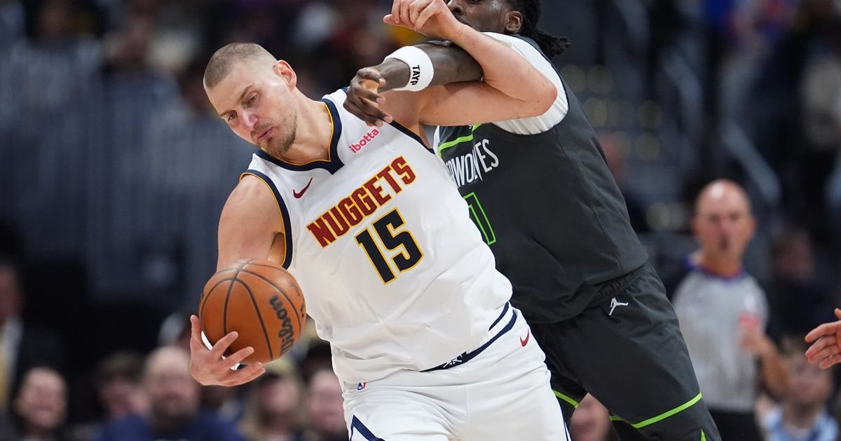 Haos na kraju: Jokić reagovao na nesportski potez Mekdenijelsa, izbila gužva, Srbin isključen