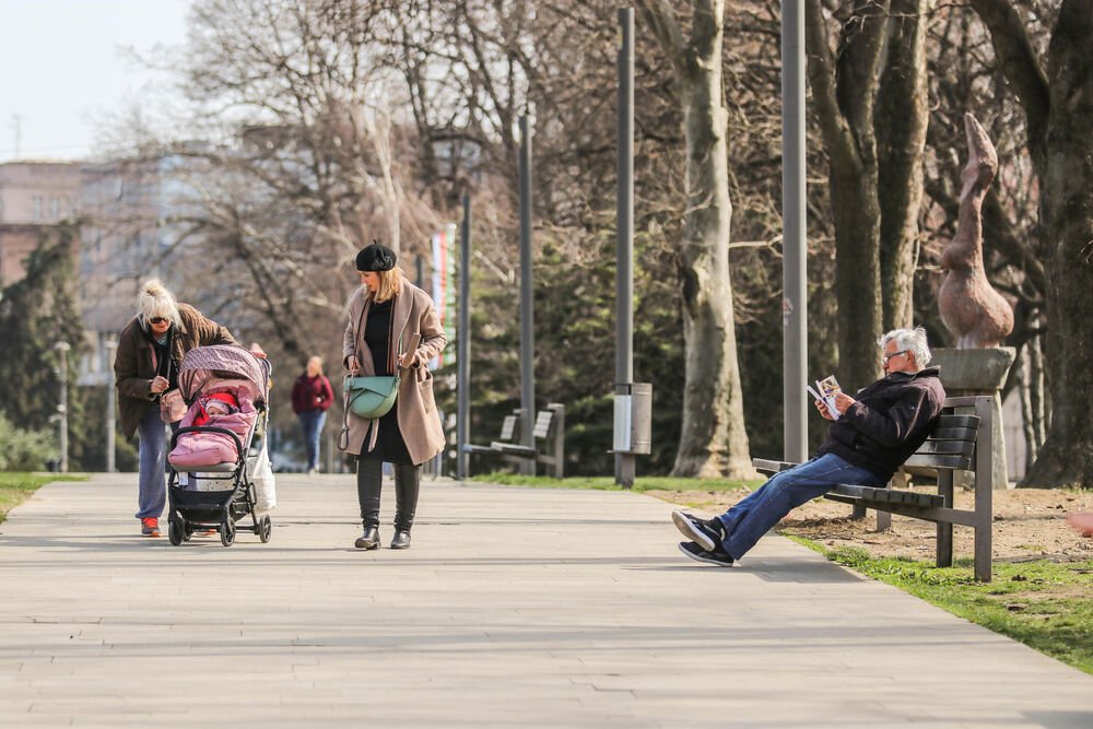 Danas sunčano i vetrovito sa prolaznim oblacima: Na severu zemlje i do 26 stepeni, a evo šta nas čeka narednih dana