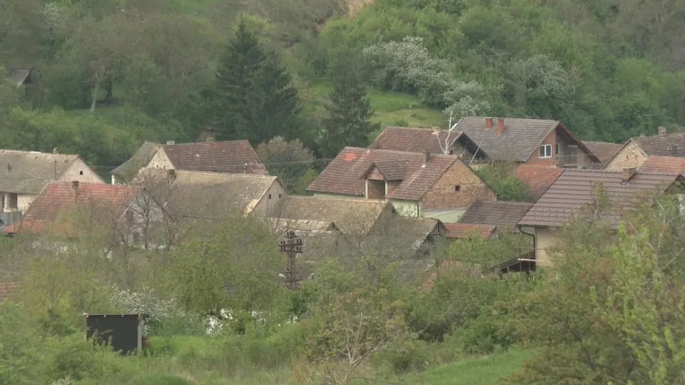 U Svilošu bez lekara i telefonske mreže, u školi jedan đak: Jesu li meštani sremskog sela zaboravljeni?