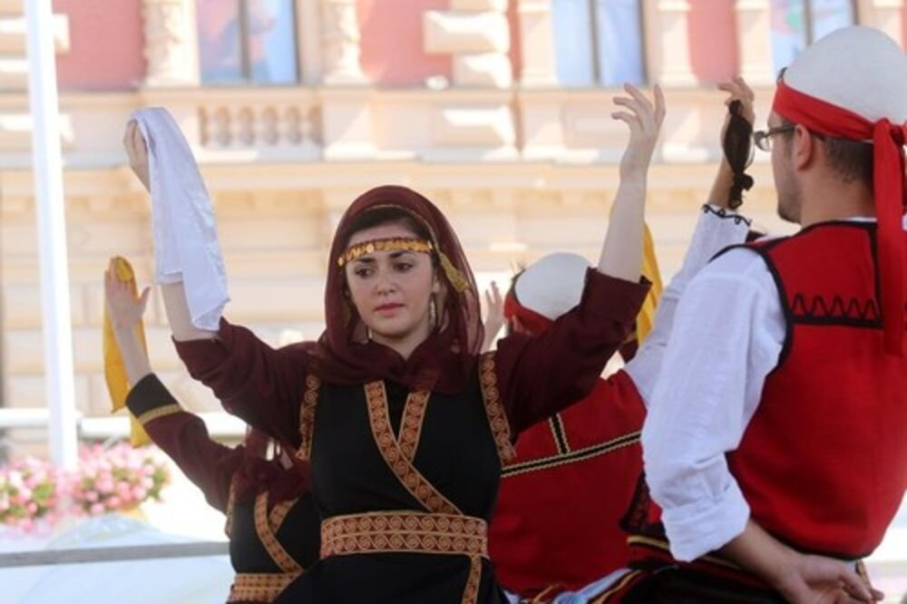 "IMAJU SVOJU TARIFALU, ALI..." Marko oženio Albanku, otkrio koliko ga je koštala! Kad je progovorio o Srpkinjama...