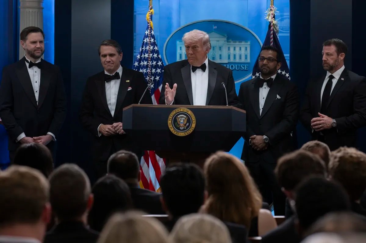 Tramp: Moj tim nije bio upoznat ni sa kakvim bezbednosnim pretnjama pre večere s novinarima