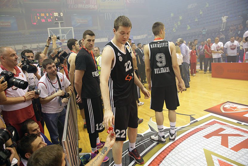 Igrao košarku za Zvezdu i Partizan, sada srpskom timu doneo titulu u basketu i postao MVP