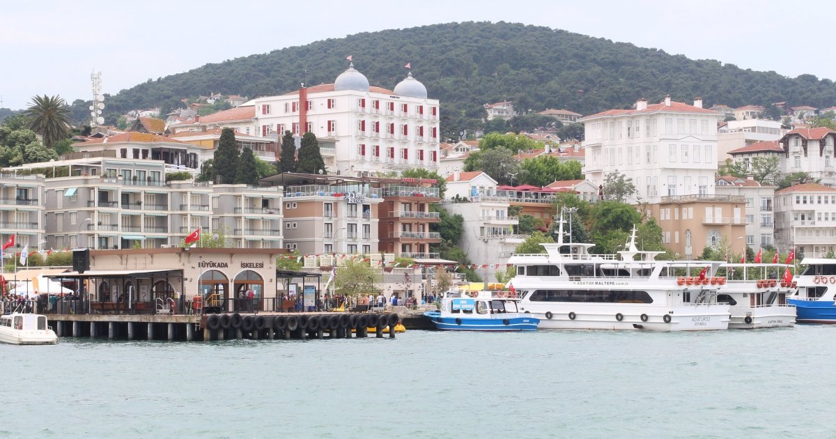 Na njima nema motornih vozila: 9 ostrva su biseri u Mramormom moru i idealni za beg od užurbanog Istanbula