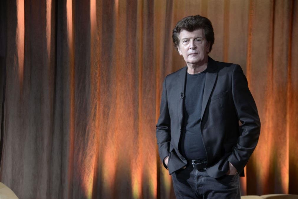 VANVREMENSKI HIT BAJAGA NIJE IZVEO SA SVOJIM BENDOM! Momčilo Bajagić čuvenu pesmu iz filma odsvirao je sa ovom legendarnom grupom (FOTO)