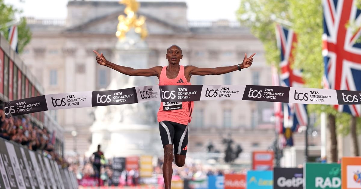 Atletika više neće biti ista, čovek istrčao maraton ispod 2 sata, ovaj dan će biti upisan u istoriju