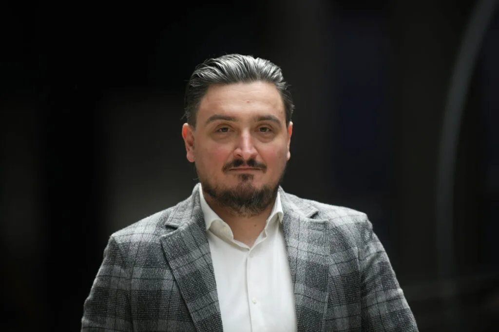 Rajić: Ljudima je toliko muka da bi pristali i letoanje da im propadne samo da vide leđa ovom režimu