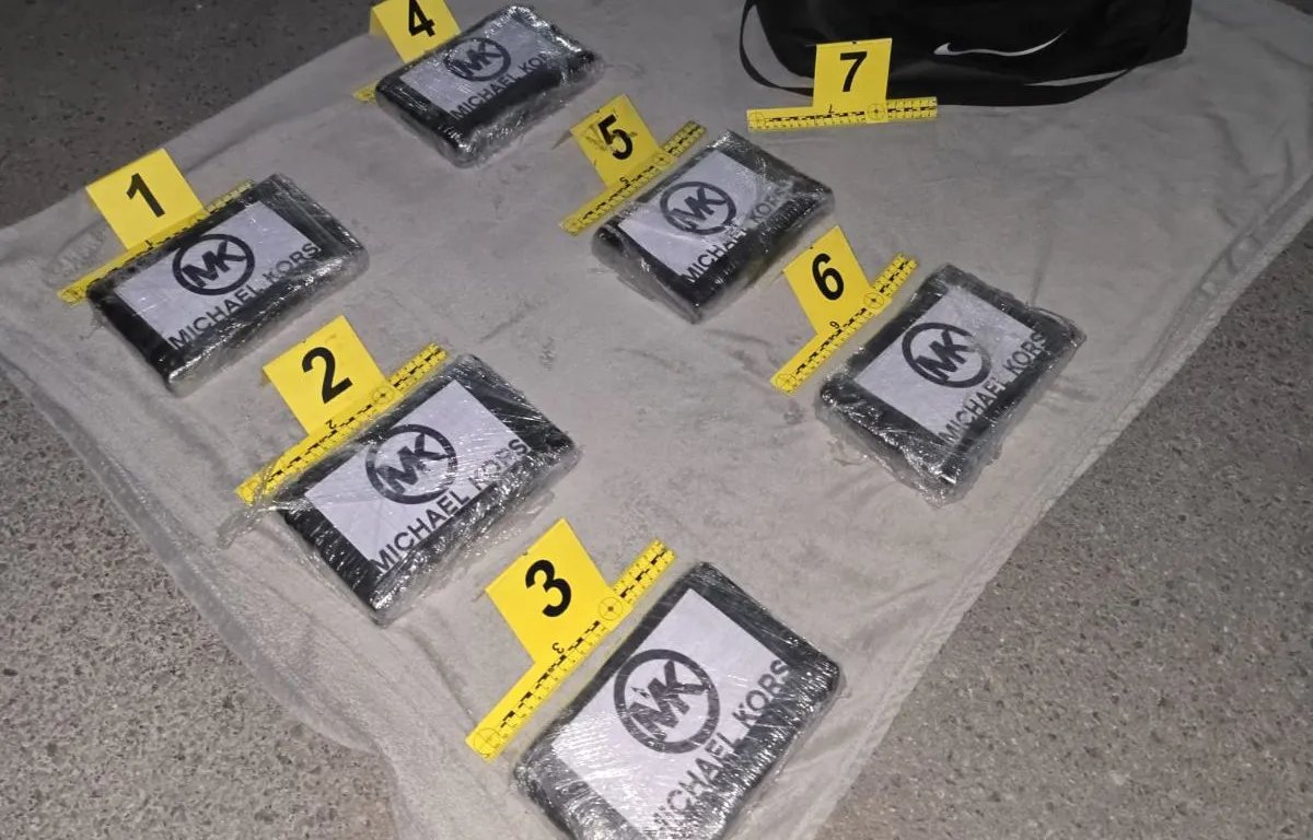 Uhapšena trojica muškaraca, kod njih pronađeno 15 kilograma kokaina