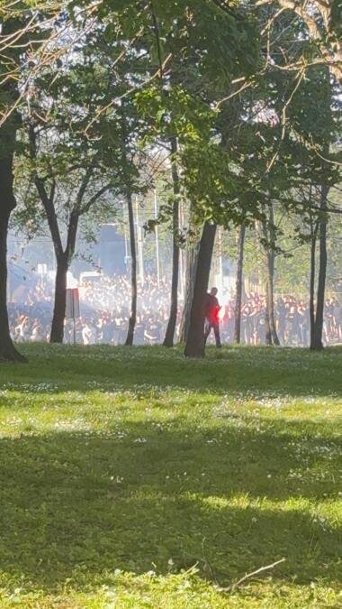 GOREĆE NA DERBIJU! Korteo Grobara stiže na Marakanu, policija na sve strane! (VIDEO)