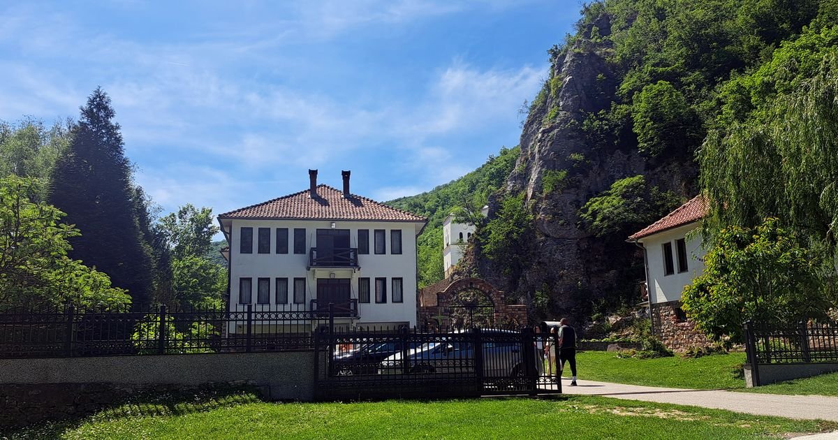 Kada se reka utiša silom Svevišnjeg, sve se može: Zanimljiva legenda o nastanku svetinje u Gornjačkoj klisuri