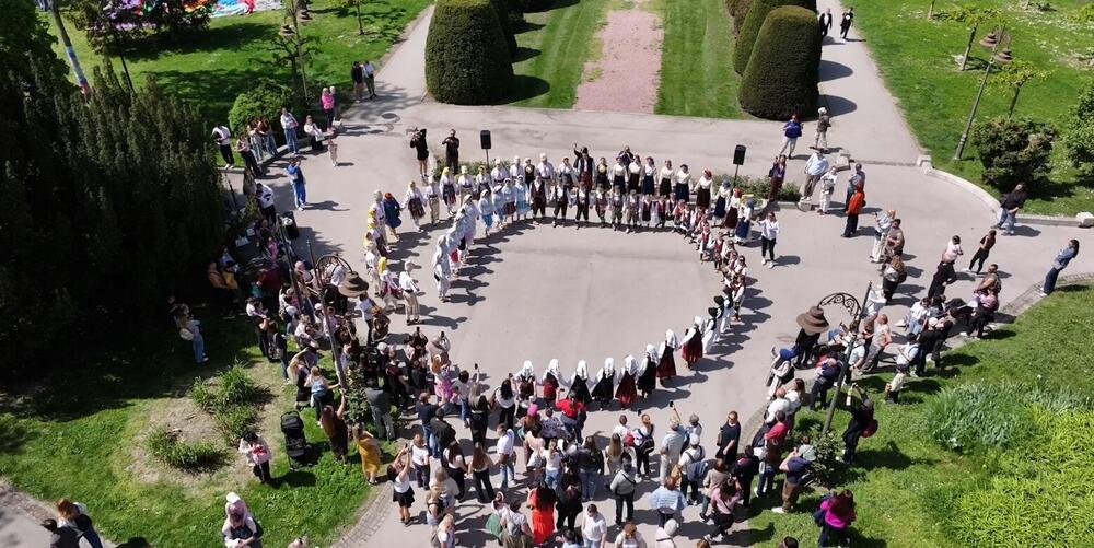 KUD „KRUŠIK" IZ VALJEVA NA „BEOGRADSKIM DANIMA PORODICE": Igra, pesma i edukacija obeležili ovaj vikend