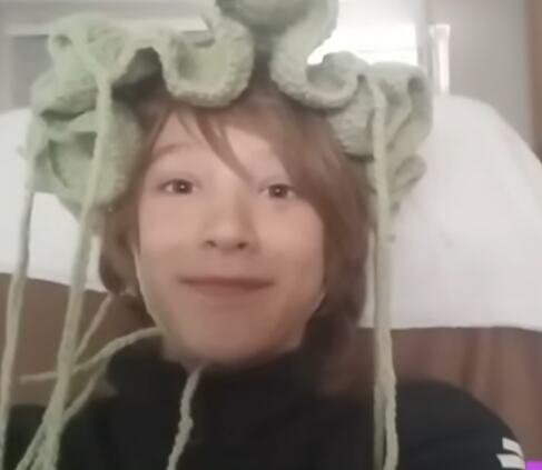 Heklač Viktor (11) uputio otvorenu poruku svešteniku koji ga je napao: Problemima nikad kraja, ali mališan ne odustaje: "Iza mene se ne krije niko!" (VIDEO)