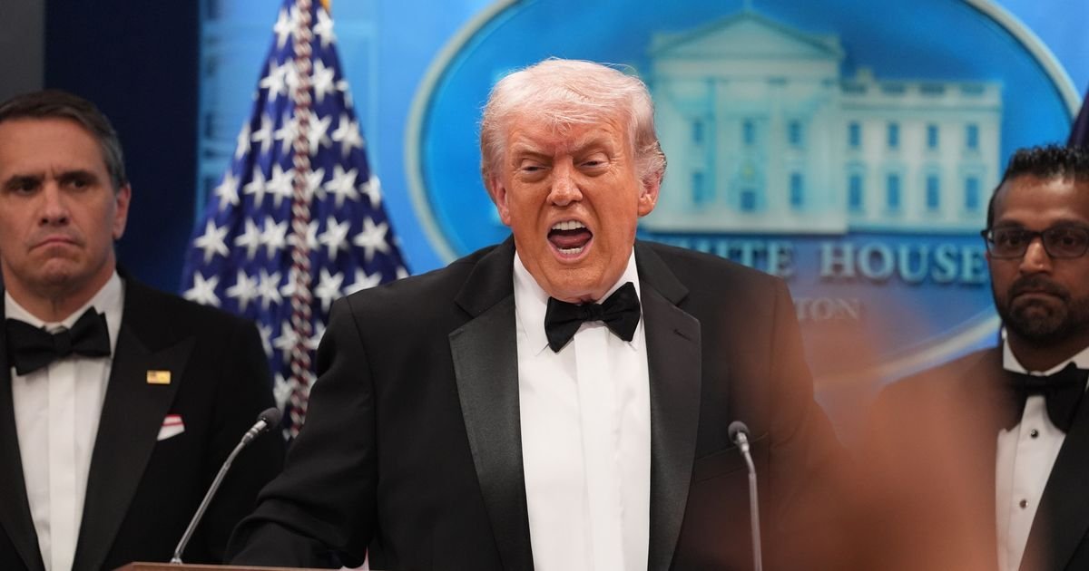 POSLAO MANIFEST "Ovaj tip je bolesan čovek. On mrzi hrišćane": Tramp o napadaču iz hotela u Vašingtonu