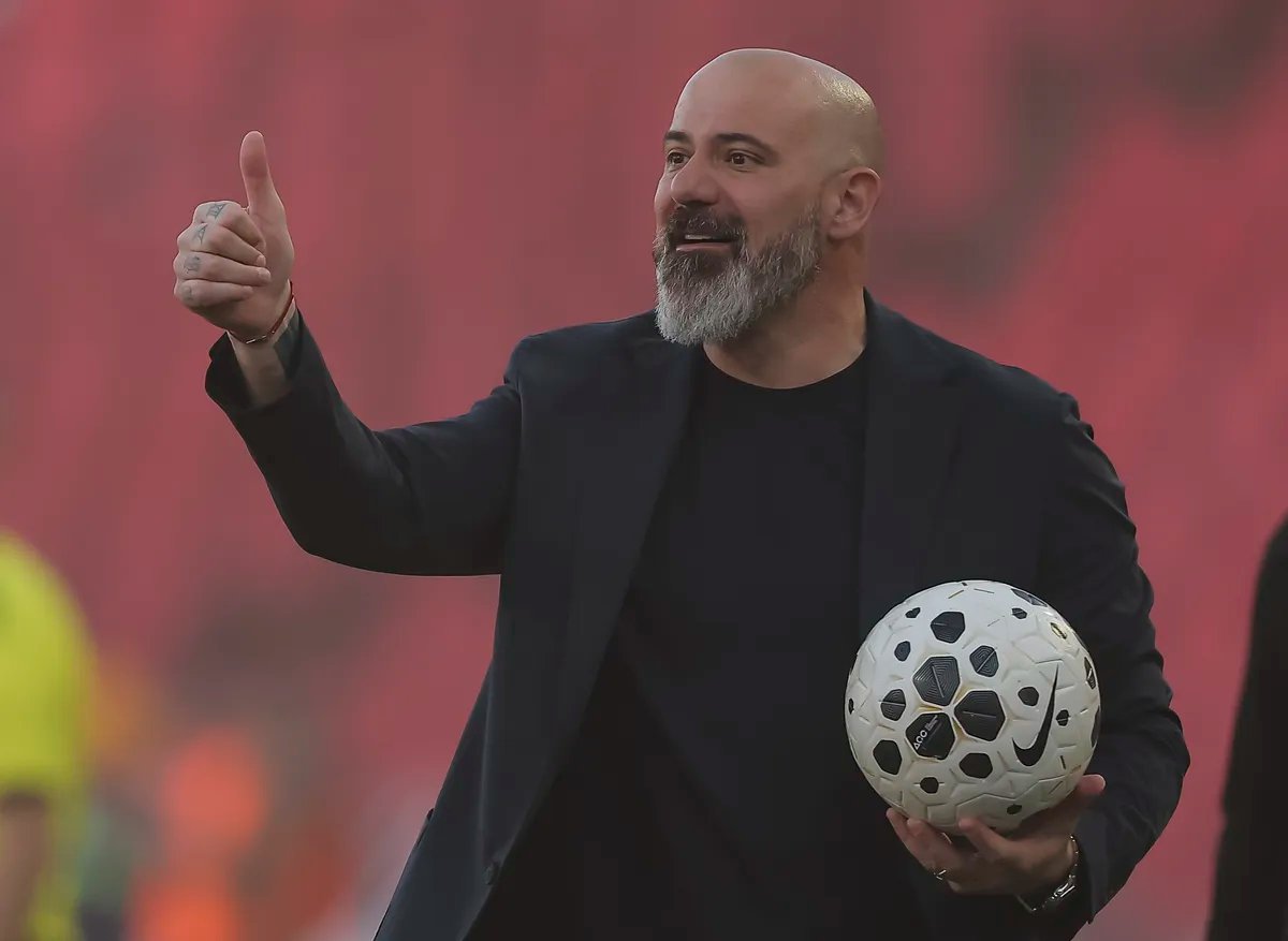 Ovo niste videli u prenosu: Stanković uleteo u teren nakon Zvezdinog gola VIDEO