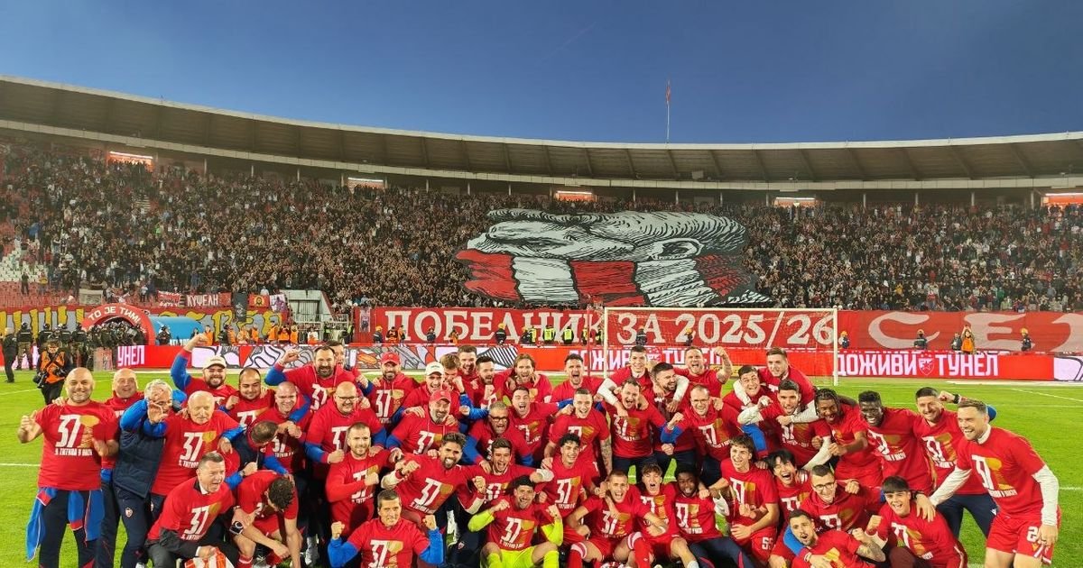 Delije spremile posebnu koreografiju zbog šampionske titule: Igrači pozirali ispred Severa s njima