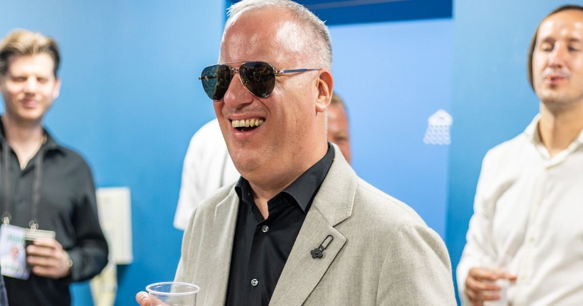 Saša Matić proslavio rođendan uz spektakl u Rijeci: Emocije, hitovi i publika koja je pevala uglas