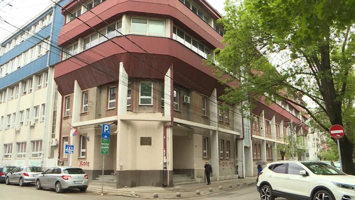 Direktor i nastavnici muzičke škole: Jedan roditelj maltretira nas punih godinu dana, sistem ne reaguje