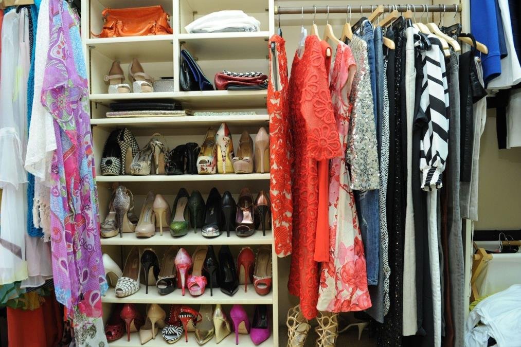 "Metod kofera" za garderober: Trik koji će vas zauvek osloboditi nereda u ormaru