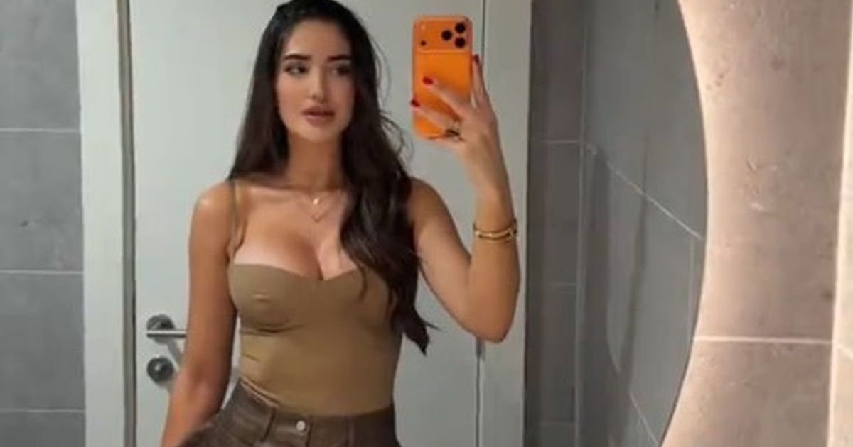 Pomirila se sa Gastozom, pa se uvijala u toaletu: Anđela provocira u brutalnom miniću, dekolte zapalio mreže