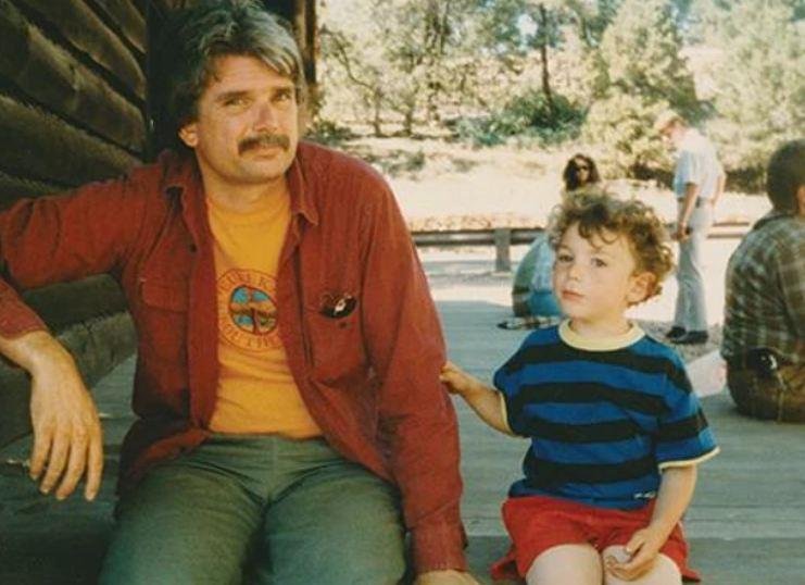 Doktoru ubili sina, ostavili ga krvavog na trotoaru: A onda je primio poruku zbog koje je ubeđen da postoji nešto posle smrti