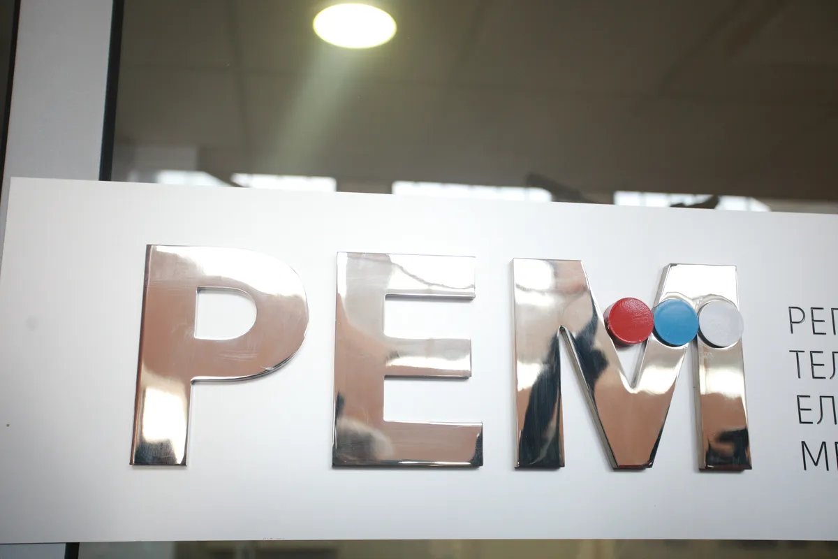 Saveta REM nema ni posle godinu i po dana, a ne zna se ni kad će: Ko će pratiti izbornu kampanju i birati članove Upravnog odbora RTS?