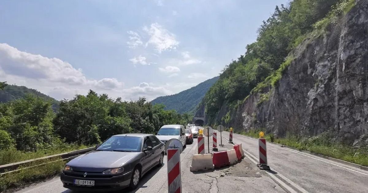 Ako ste krenuli ovuda, nećete proći! Obustava saobraćaja na ključnom putu kod Čačka, a ovoliko će trajati
