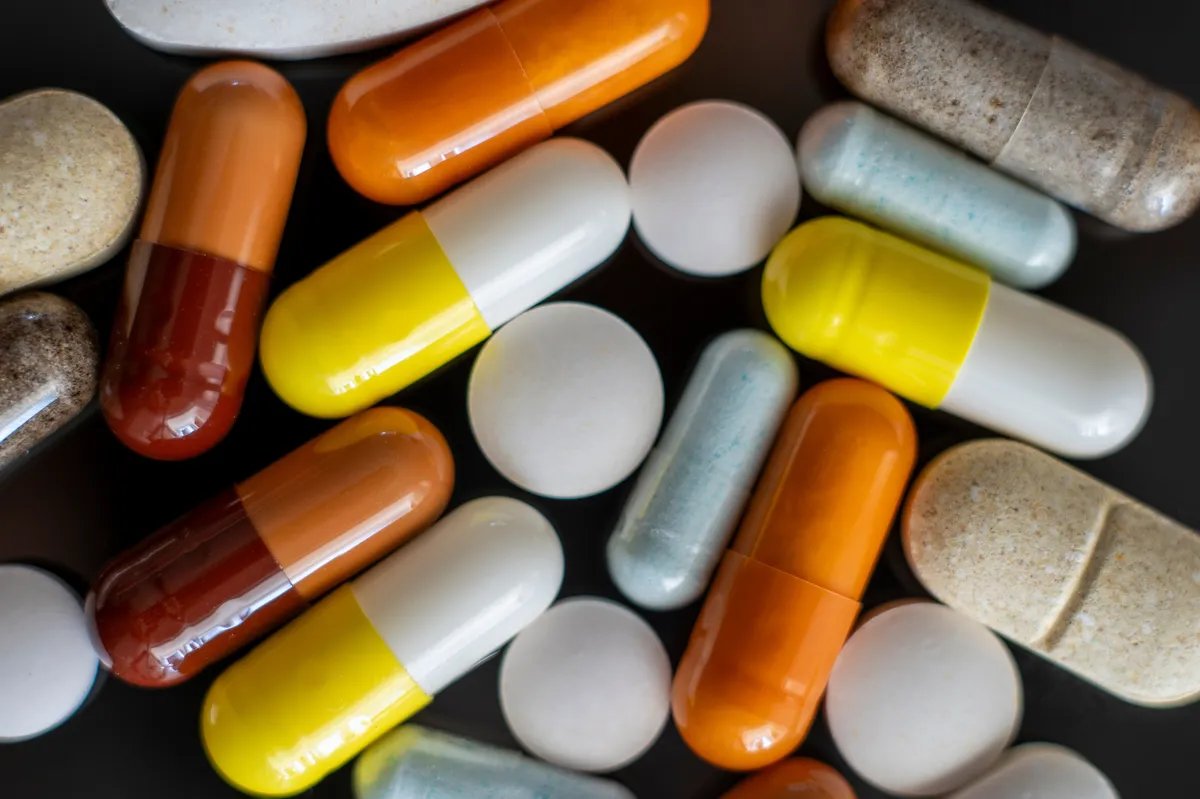 Lekar izdvojio suplemente koje nikako ne smete uzimati zajedno