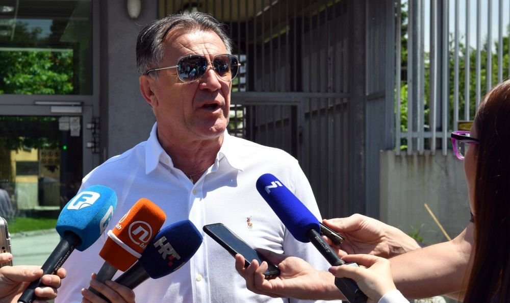 Zdravko Mamić gledao derbi: Avdić i Kostov doneće Zvezdi preko 50 miliona evra (VIDEO)