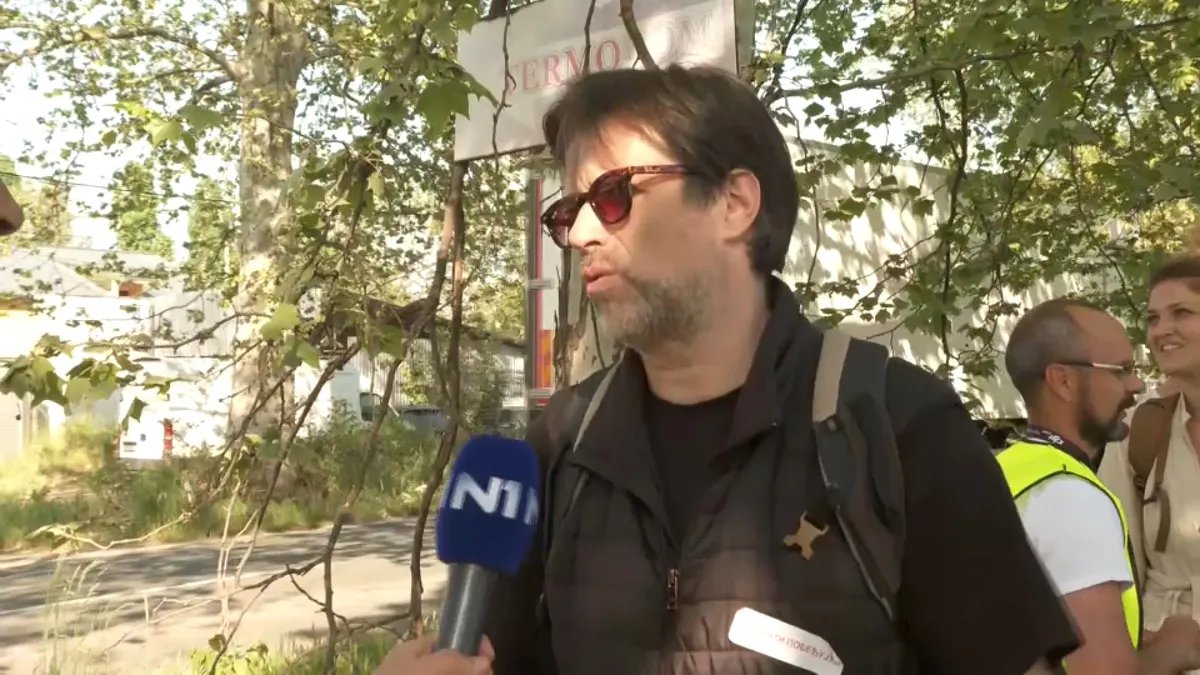 "Spremni smo da prepešačimo celu Srbiju": Odbornici Kreni-Promeni se bliže Batajnici, pozvali građane na razgovor